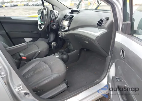 2014 Chevrolet Spark 1Lt Auto z USA, uszkodzony, nr VIN KL8CD6S94EC575331